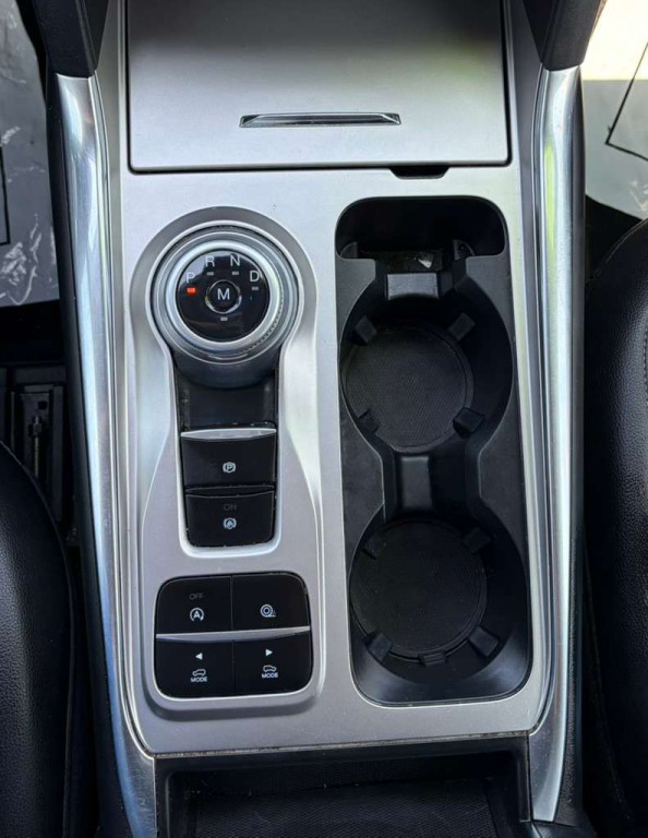 2020 Ford Explorer Image 5