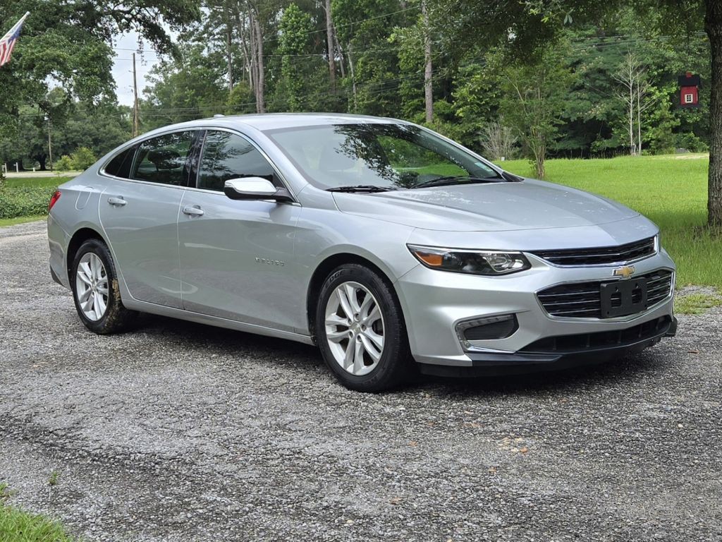 2018 Chevrolet Malibu Image 1