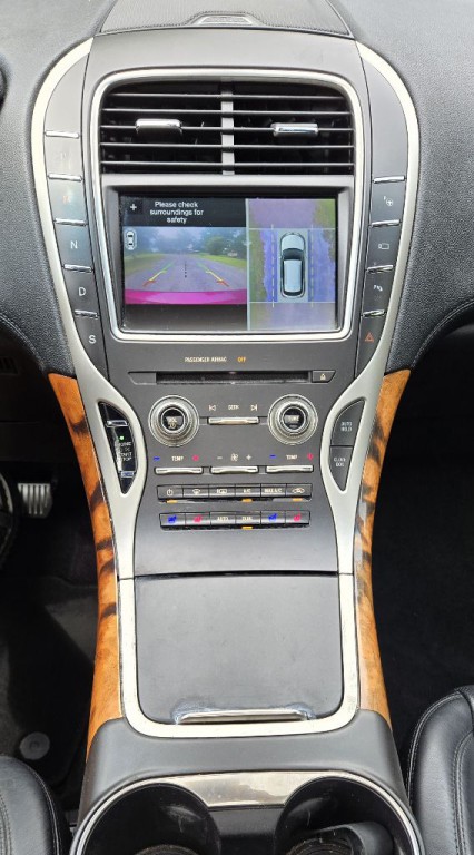 2016 Lincoln MKX Image 9