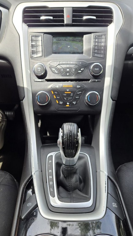 2016 Ford Fusion Image 11