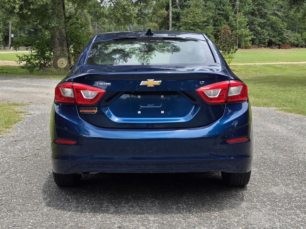 2019 Chevrolet Cruze Image 8