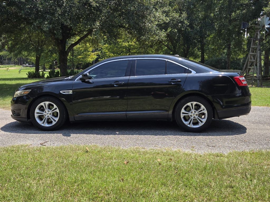 2015 Ford Taurus Image 9