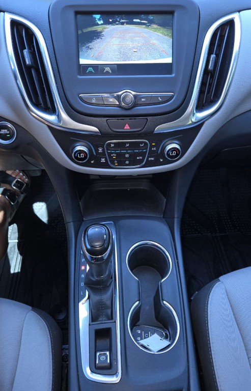 2018 Chevrolet Equinox Image 13