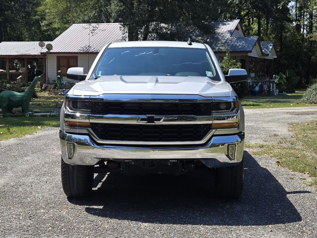 2017 Chevrolet Silverado 1500 Image 2