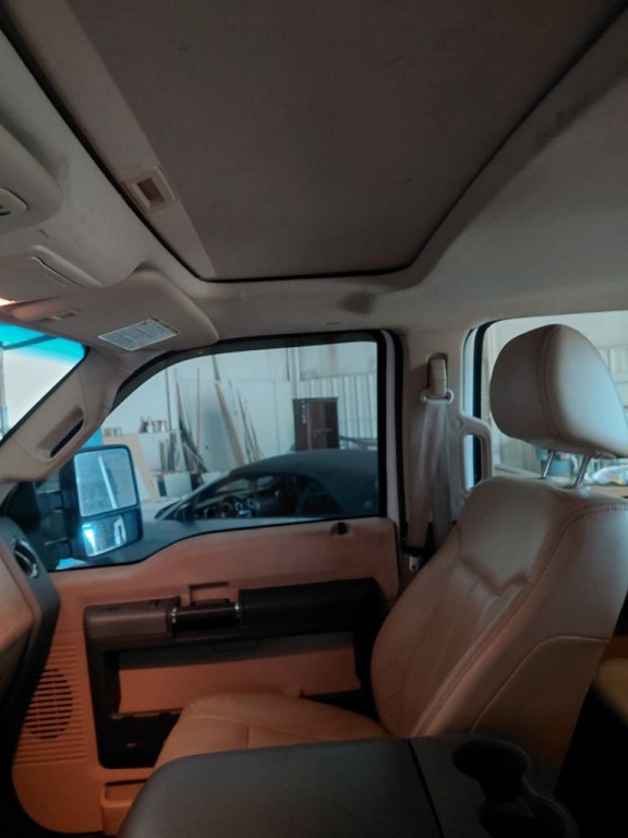 2011 Ford F-250 Image 4