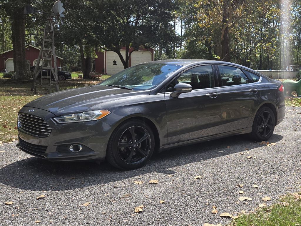 2016 Ford Fusion Image 1