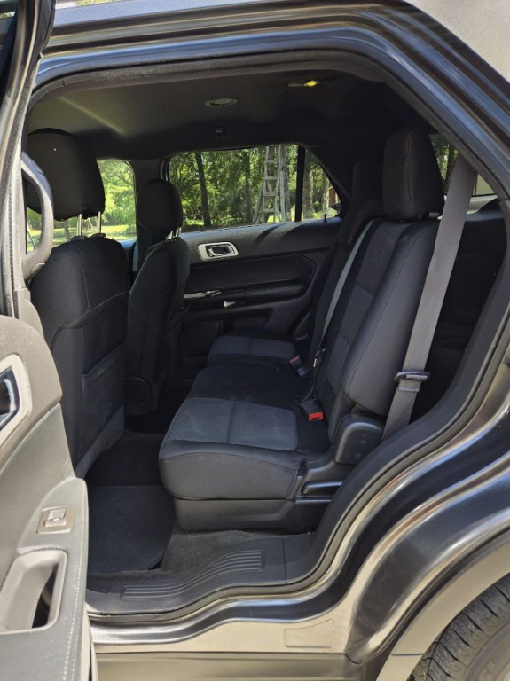 2015 Ford Explorer Image 11
