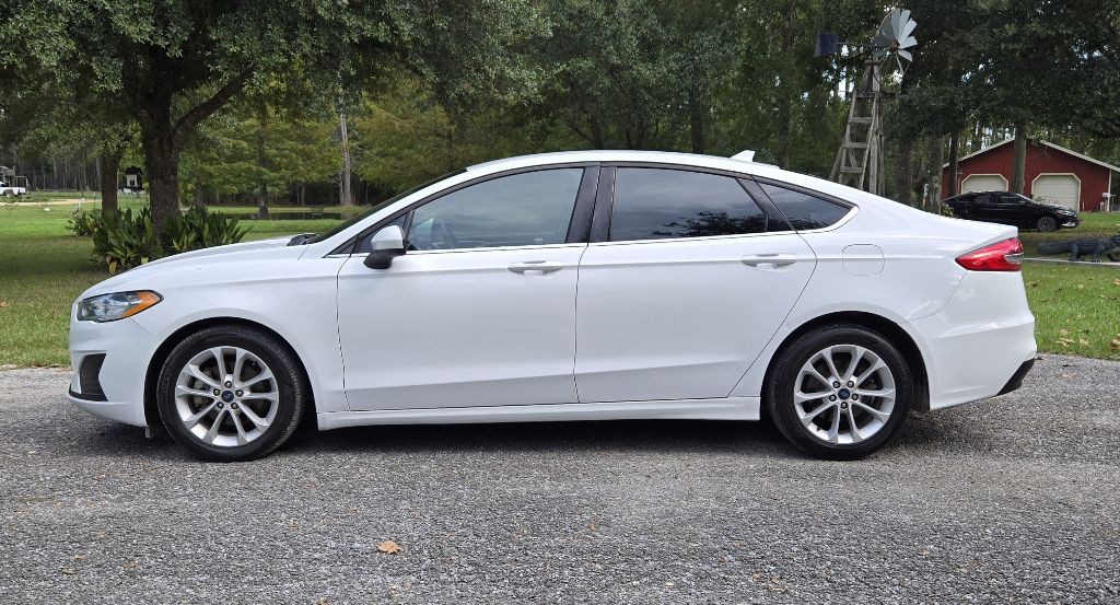 2020 Ford Fusion Image 3