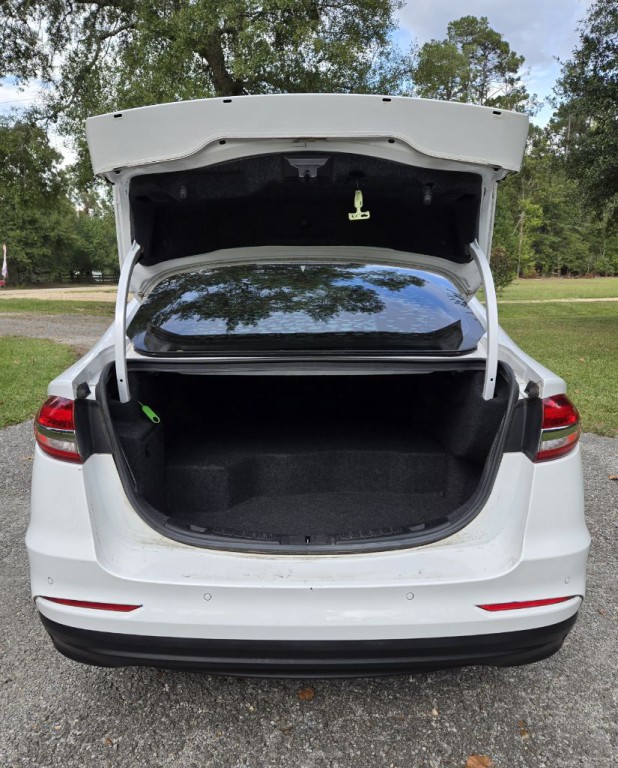 2020 Ford Fusion Image 10