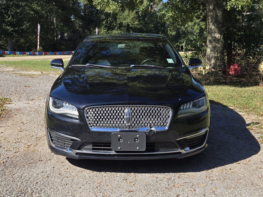 2017 Lincoln MKZ Image 2