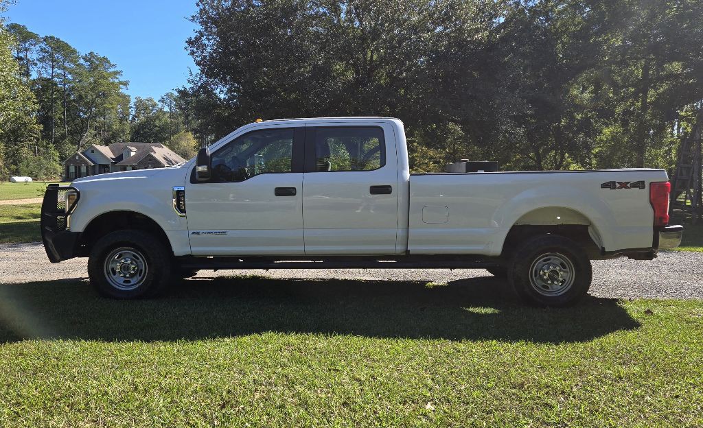 2018 Ford F-350 Image 2