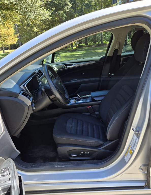 2019 Ford Fusion Image 11