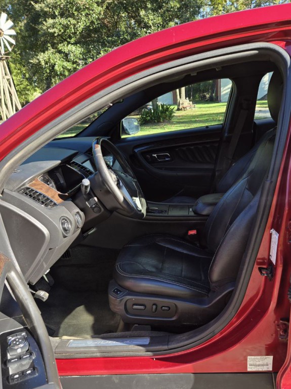 2015 Ford Taurus Image 11