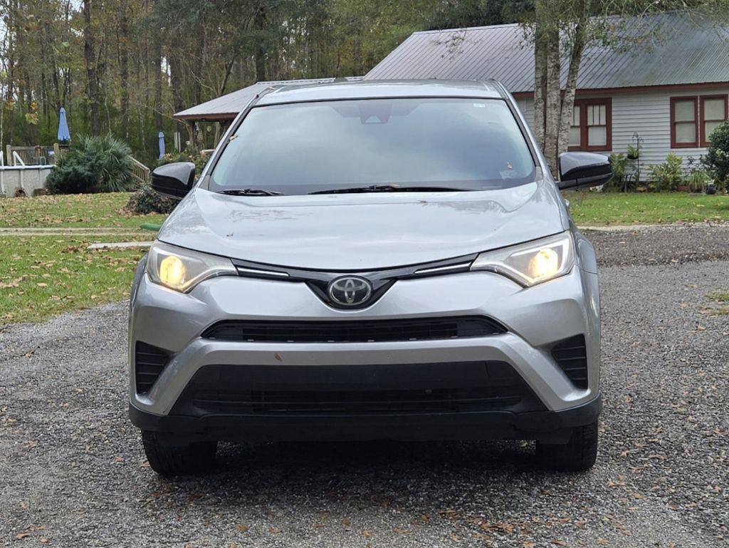 2018 Toyota Rav4 Image 2