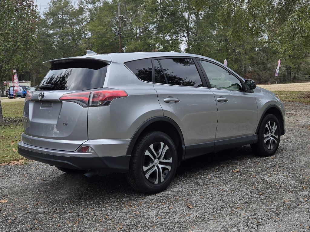 2018 Toyota Rav4 Image 3