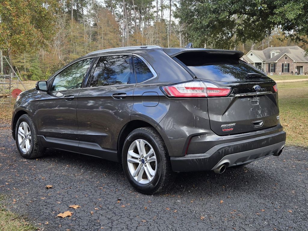 2020 Ford Edge Image 8