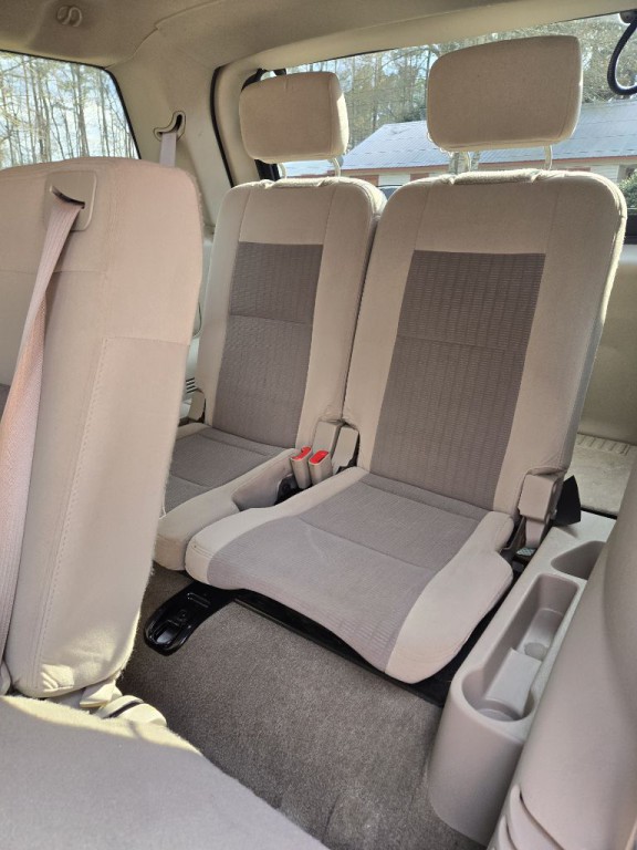 2007 Ford Explorer Image 10