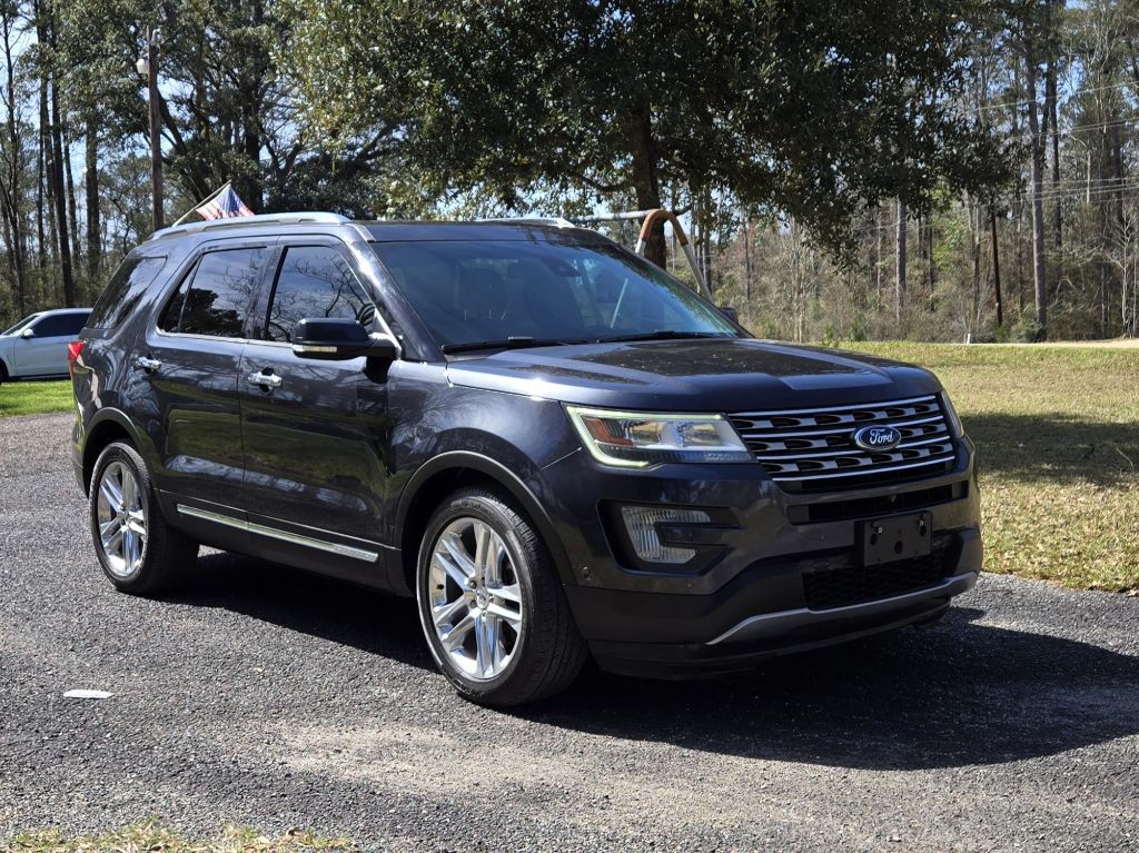 2017 Ford Explorer Image 1