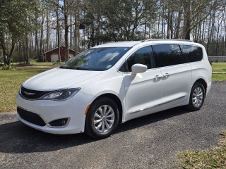 Image for 2017 Chrysler Pacifica Touring L ID: 7260830