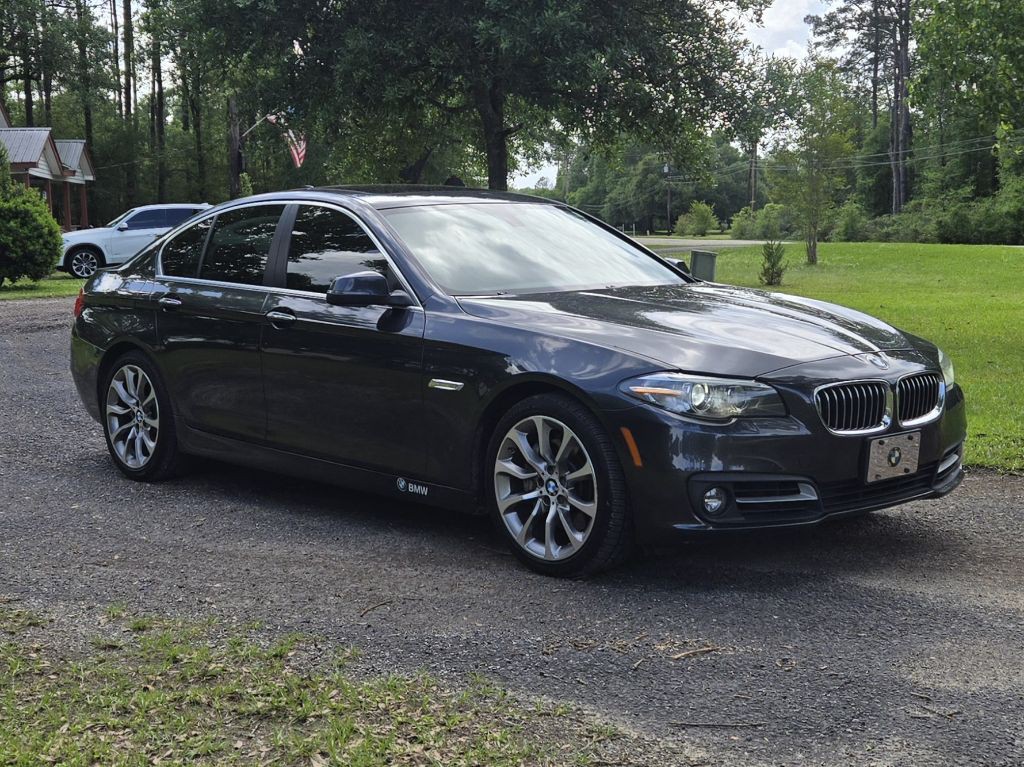 2016 BMW 5 Series Image 3