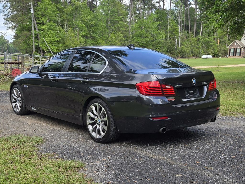 2016 BMW 5 Series Image 7