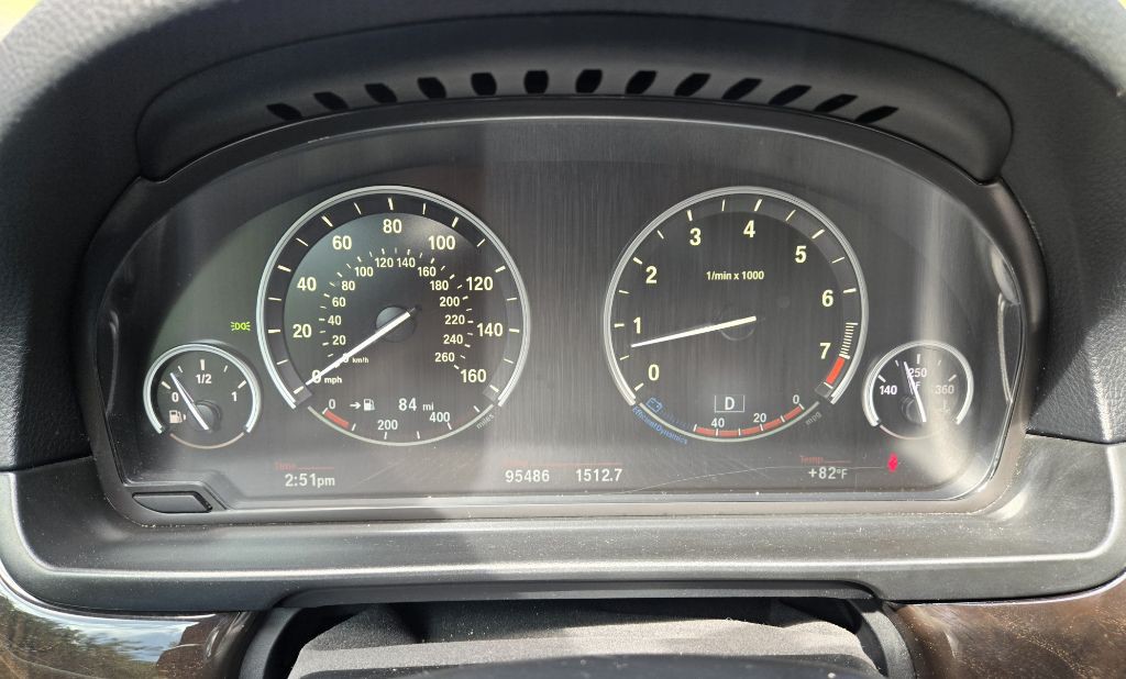 2016 BMW 5 Series Image 11