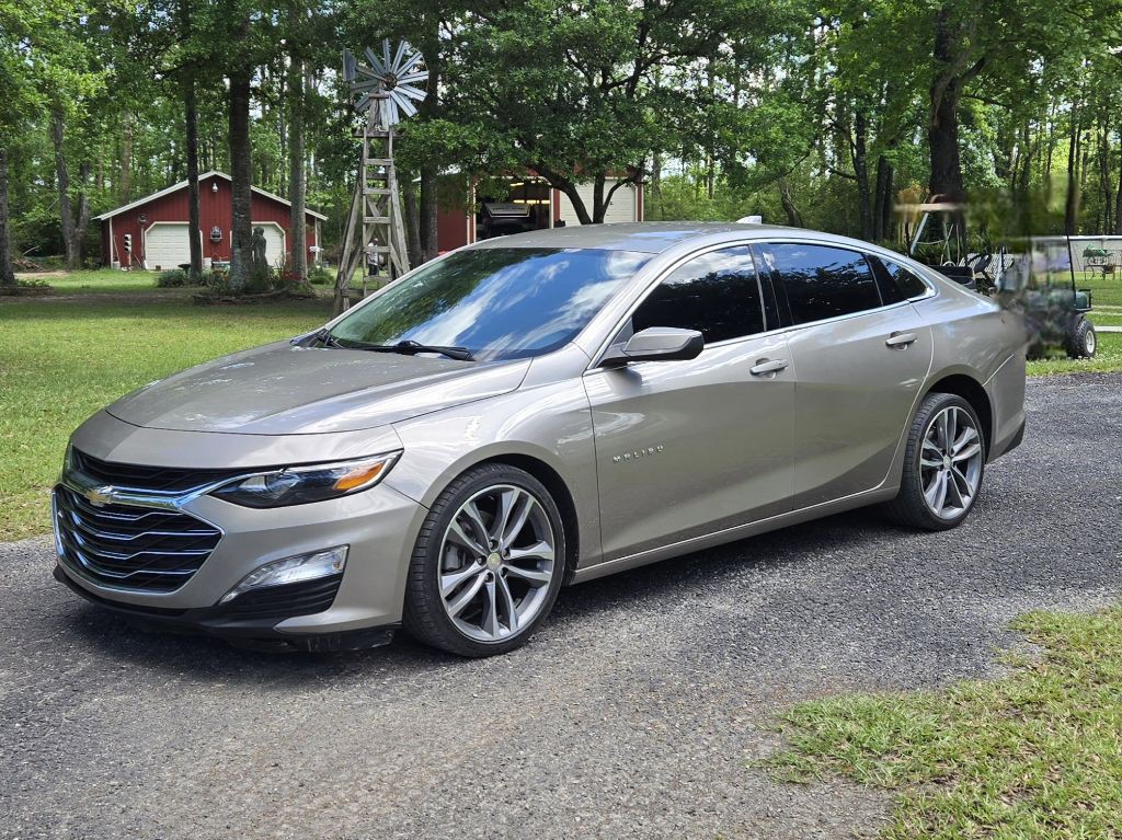 2022 Chevrolet Malibu Image 1