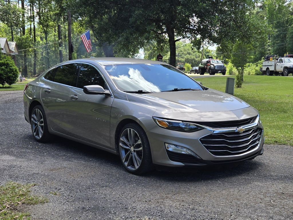 2022 Chevrolet Malibu Image 3