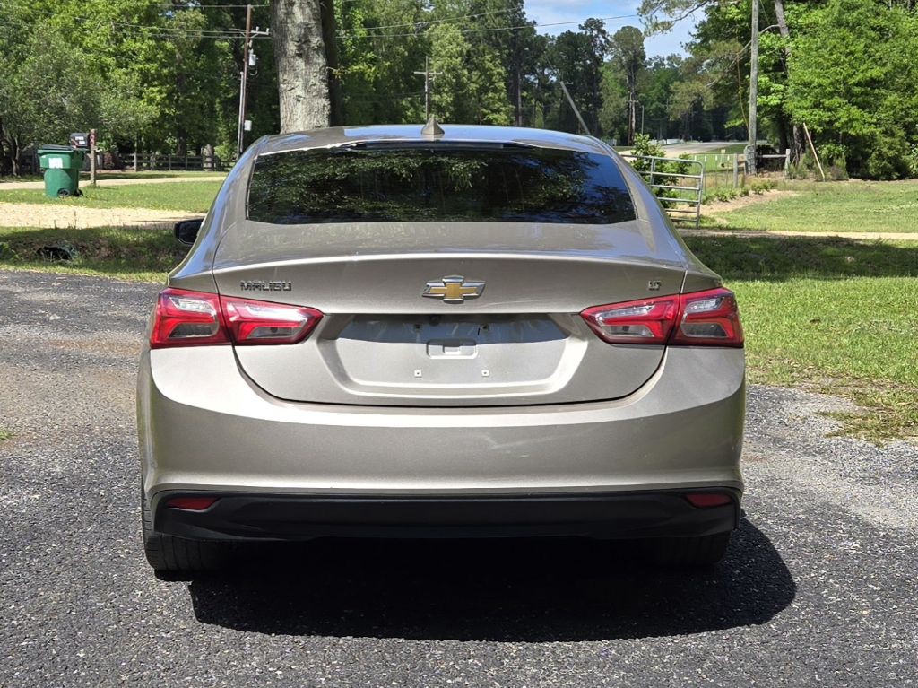2022 Chevrolet Malibu Image 7