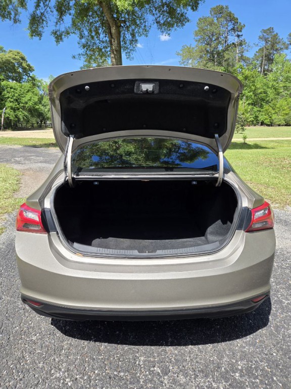 2022 Chevrolet Malibu Image 9
