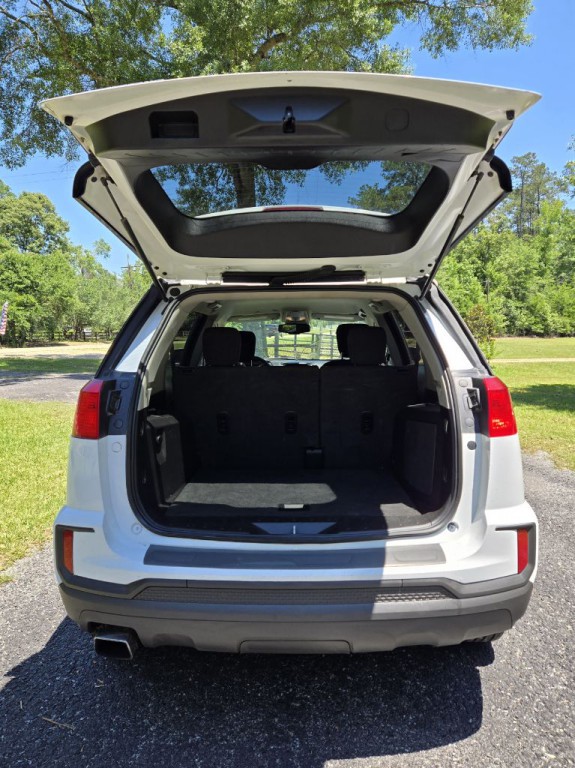 2017 GMC Terrain Image 9