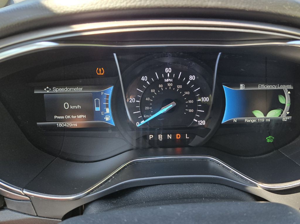 2017 Ford Fusion Image 12