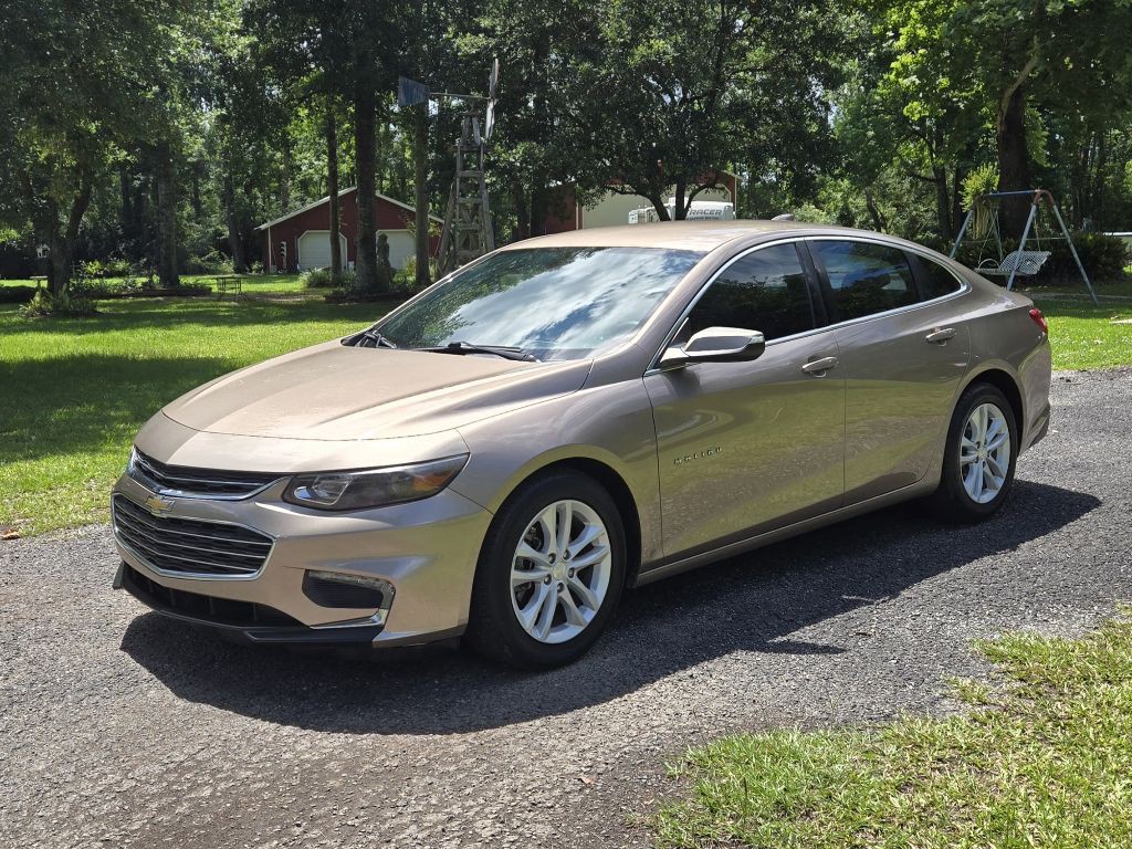 2018 Chevrolet Malibu Image 1