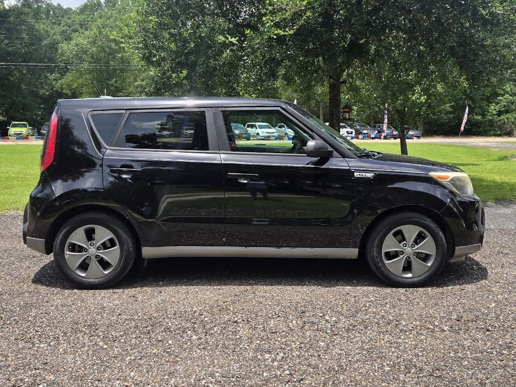 2016 Kia Soul Image 2