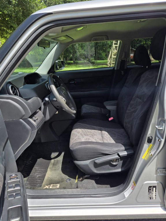 2015 Scion xB Image 12