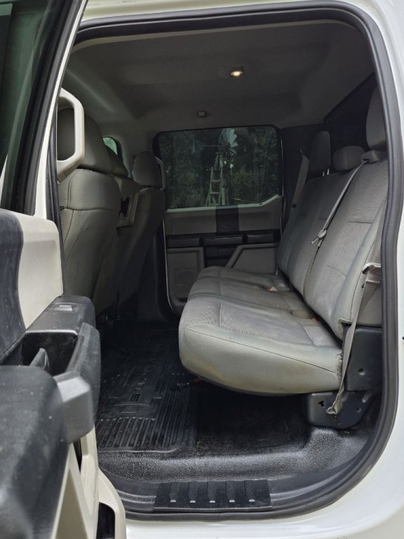 2017 Ford F-250 Image 9