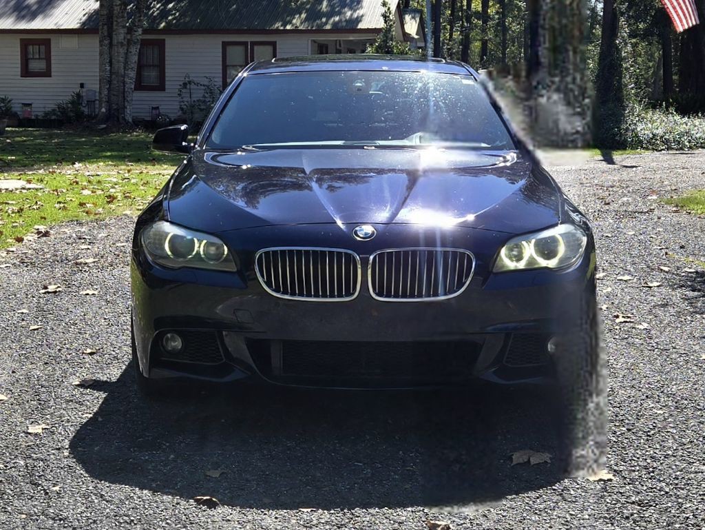 2013 BMW 5 Series Image 2
