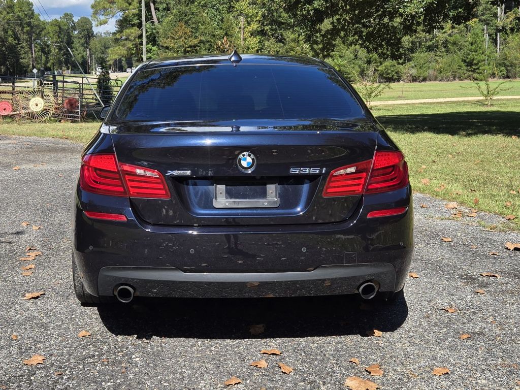 2013 BMW 5 Series Image 8