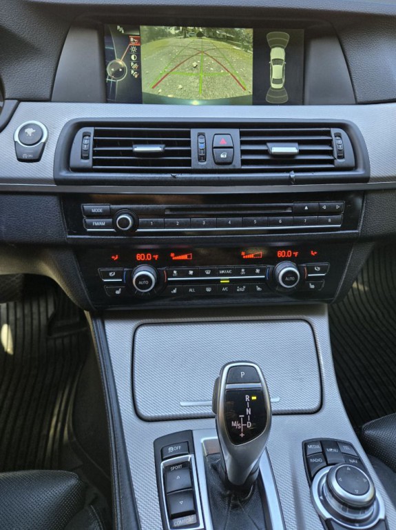 2013 BMW 5 Series Image 13