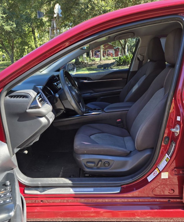 2018 Toyota Camry Image 11