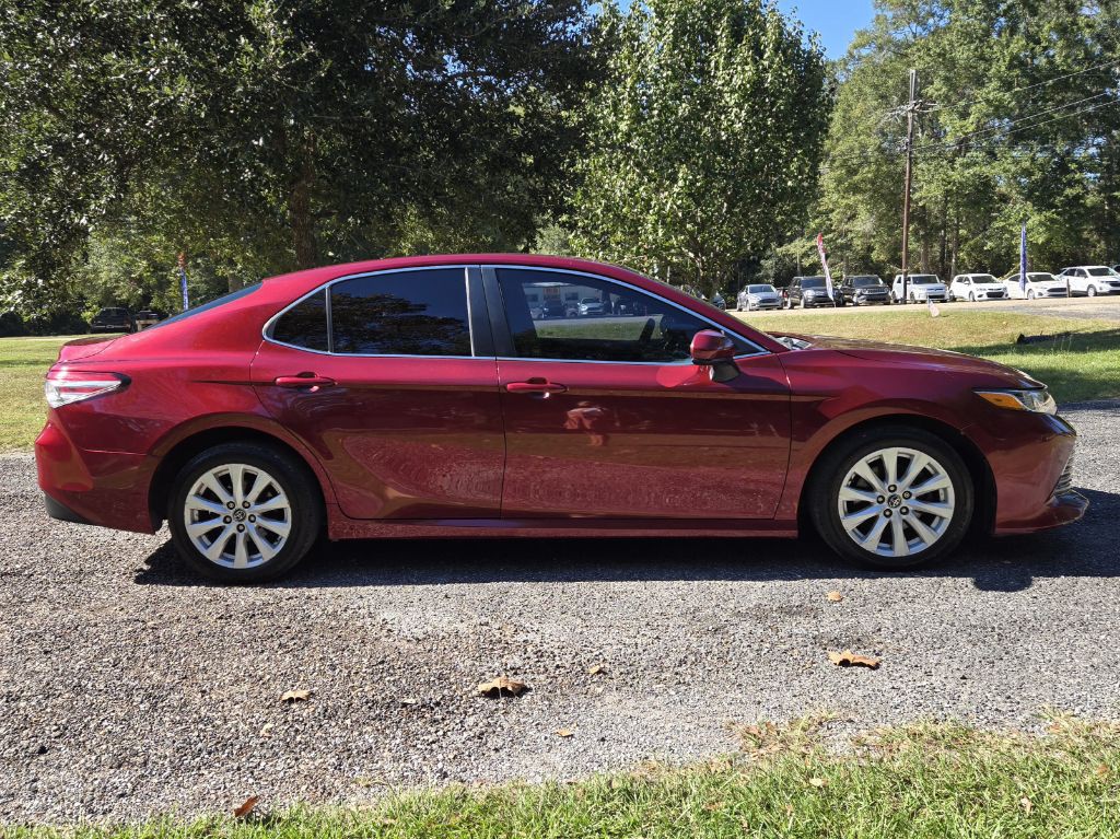 2018 Toyota Camry Image 15