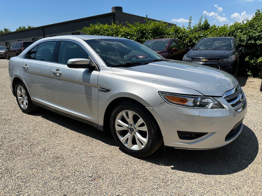2010 Ford Taurus Image 29