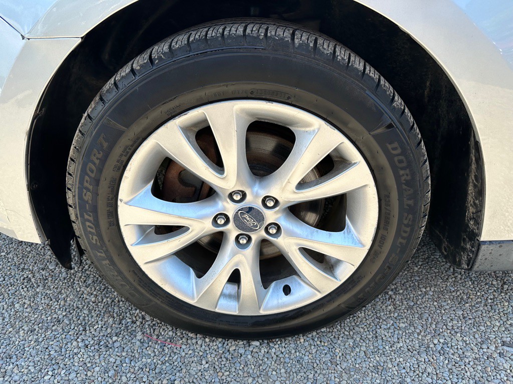 2010 Ford Taurus Image 34
