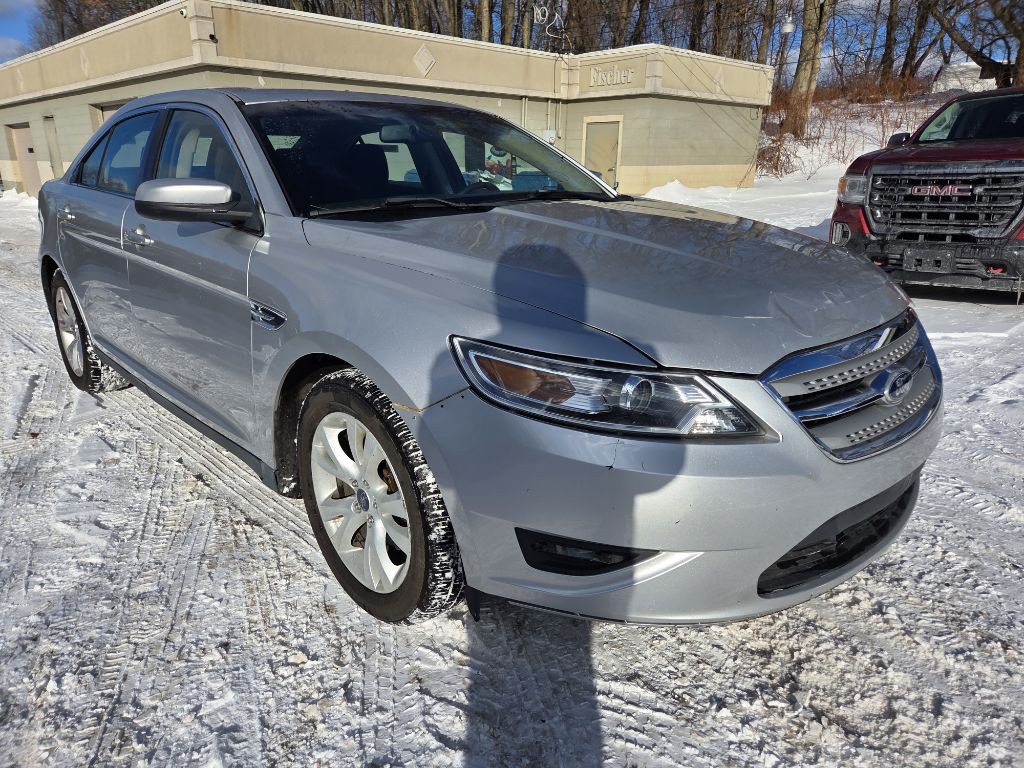 2010 Ford Taurus Image 3