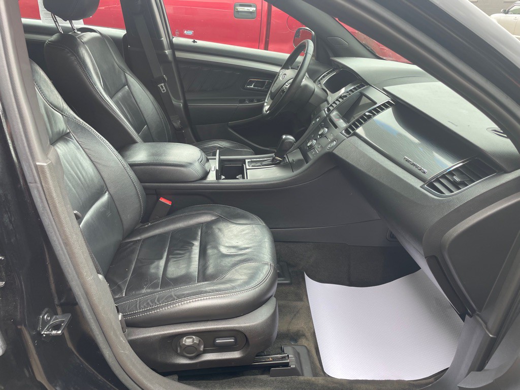 2016 Ford Taurus Image 13