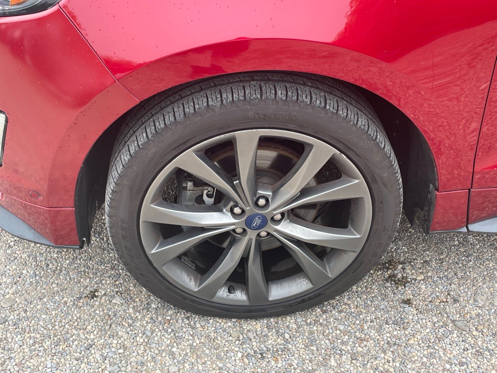2018 Ford Edge Image 3