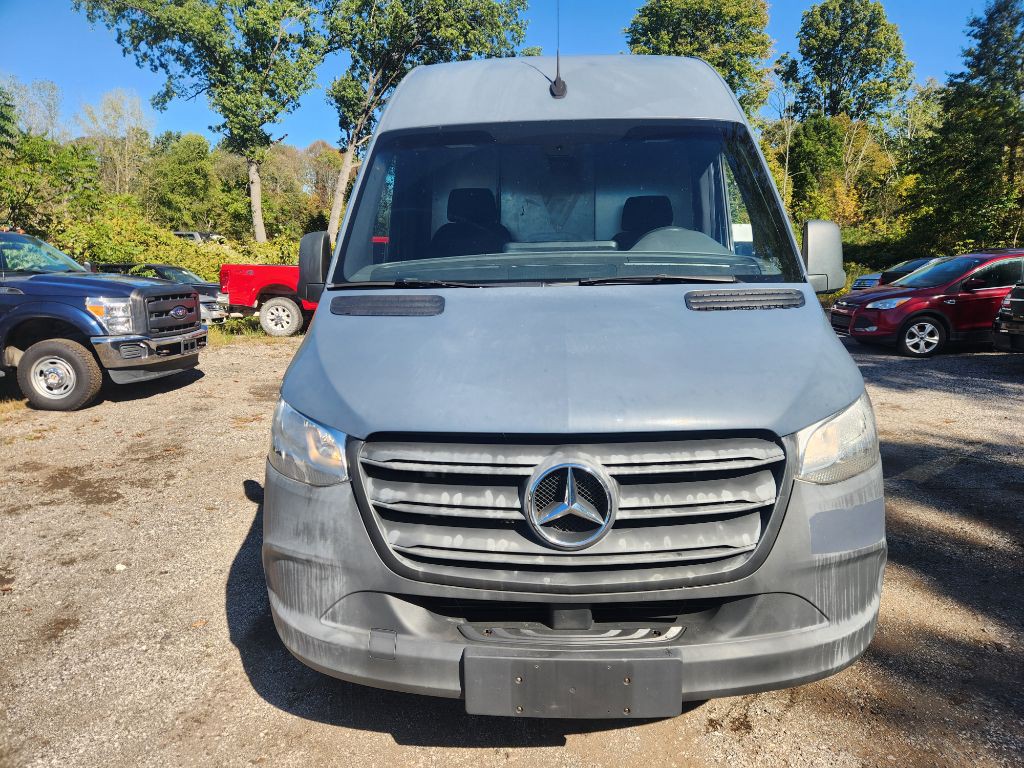 2017 Mercedes-Benz Sprinter Image 4
