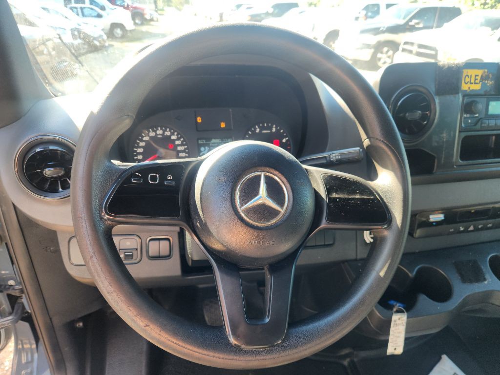 2017 Mercedes-Benz Sprinter Image 13