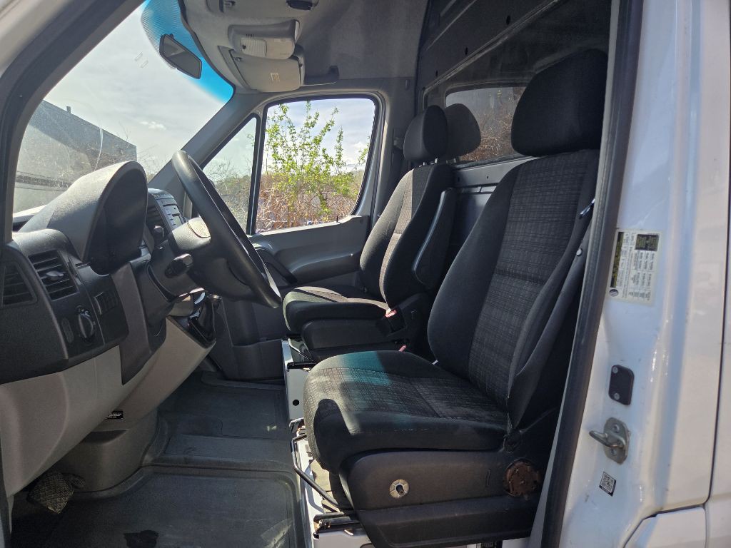2017 Mercedes-Benz Sprinter Image 9