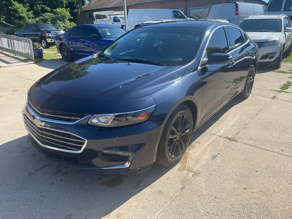 2016 Chevrolet Malibu Image 1